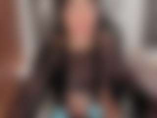 Live cam show with naiah-blue - Thin on livesuperchat.net