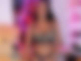 Live cam show with EBONY-BRATZ - Average on Camsoda
