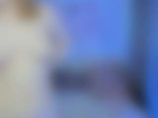 Live cam show with Olivia-Flores - Blonde Hair HD on Camming Site