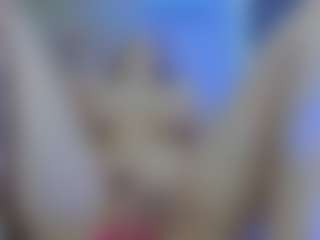 Live cam show with Olivia-Flores - Freak on CamwithHer