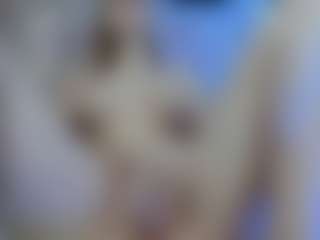Olivia-Flores's Live Sex Cam Show