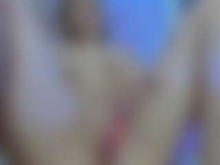 Live cam show with Olivia-Flores - Big Ass on Hubzter Live