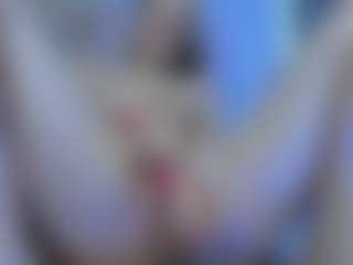 Live cam show with Olivia-Flores - Anal on Dolls Live