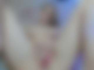Live cam show with Olivia-Flores - Work on fuklive.com