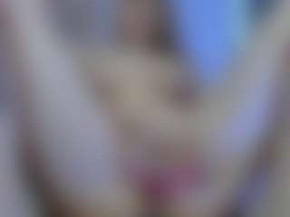 Live cam show with Olivia-Flores - White on TeamSkeetLive | united kingdom