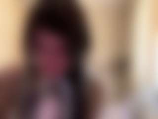 Live cam show with SebrinaMontelle - Facial Piercings on Chatstar