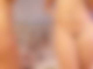 Live cam show with vanessa-guzman01 - White on CamwithHer | colombia