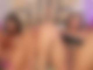 vanessa-guzman01's Live Sex Cam Show