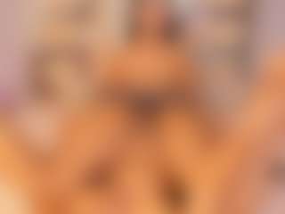 Live cam show with vanessa-guzman01 - Nipple Piercings on Chatstar