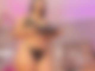 Live cam show with vanessa-guzman01 - Nipple Piercings on AdultVida.com