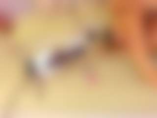 Live cam show with vanessa-guzman01 - Blowjob on StripNow