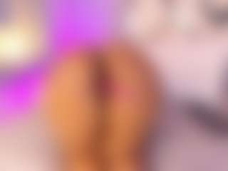 vanessa-guzman01's Live Sex Cam Show