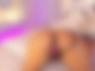 Live cam show with vanessa-guzman01 - Body Massage on Camsoda