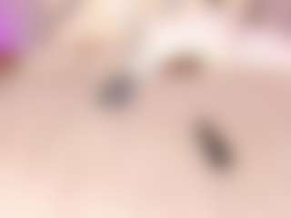 Live cam show with vanessa-guzman01 - Nipple Piercings on Camsoda