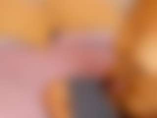 Live cam show with vanessa-guzman01 - Brown Eyes on StripNow