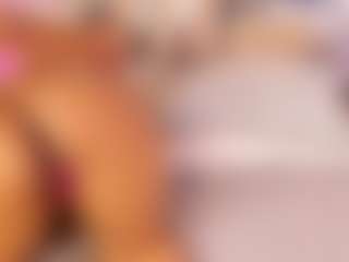 Live cam show with vanessa-guzman01 - Blowjob on UwU Esports
