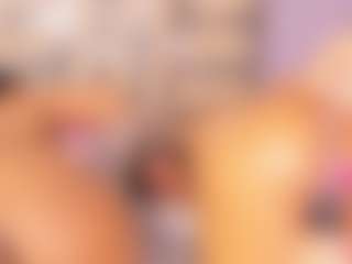 Live cam show with vanessa-guzman01 - Nipple Piercings on CamClone