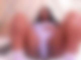VanessaBetancourt MILF webcam performer live streaming