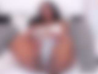 Live cam show with VanessaBetancourt - Black Middle Aged on camwithhim.com