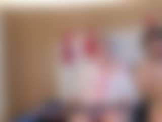 Live cam show with VelvetandShadows - HD on Uber Horny
