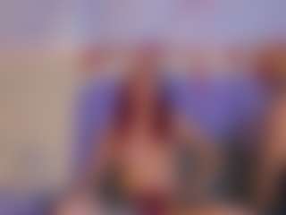 Live cam show with VelvetandShadows - Red Hair on googirlz