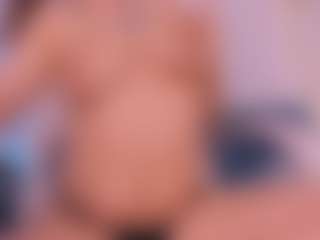 Live cam show with VickkyCandy - Moaning on Camsoda