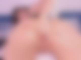 VickkyCandy's Live Sex Cam Show