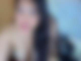 Live cam show with Violet-Tf - Normal on Camsoda