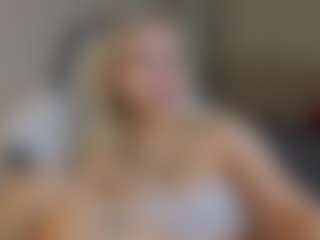 Live cam show with ArmaniiDavis - BBW on CamClone