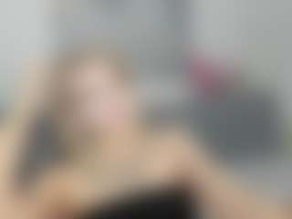 Live cam show with ArmaniiDavis - Curvy on TeamSkeetLive