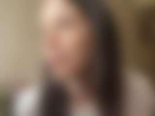 Live cam show with DelcieWohl - Fingering on SquirtSoMuch