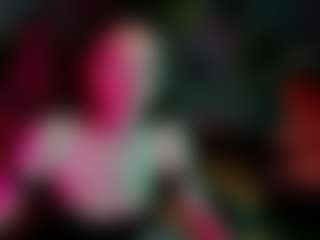 Live cam show with Eva-Leeee - Brown Eyes on CamClone