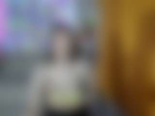 Live cam show with Eva-Leeee - Bra on intimatelivegirls.com
