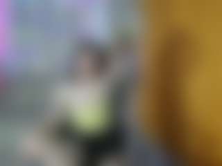 Live cam show with Eva-Leeee - Flirt White on LiveSexCams6