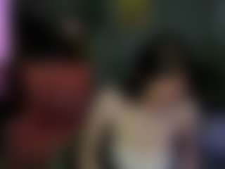 Live cam show with Eva-Leeee - Bra on parknlotfishbdy