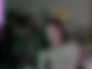 Live cam show with Eva-Leeee - Pretty on live18s.com
