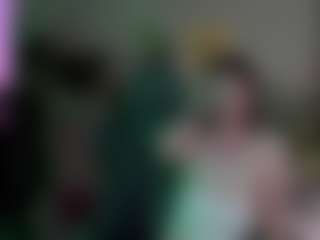 Live cam show with Eva-Leeee - Oil on hrnylive.com