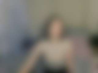 Live cam show with Eva-Leeee - Booty on AdultVida.com