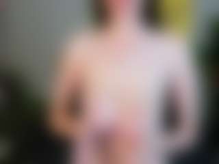Live cam show with Eva-Leeee - Oil on Strip Flash - Live Sex Shows