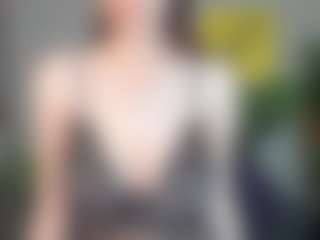 Live cam show with Eva-Leeee - Belly on xfollow cams