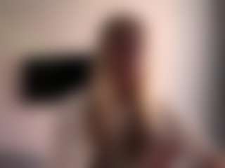 EvelineBanco's Live Sex Cam Show