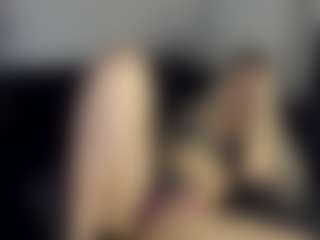 Live cam show with EvelynTaisia - Body Massage on Dolls Live