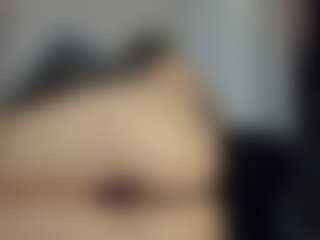 Live cam show with EvelynTaisia - Camel Toe on CamSextacy