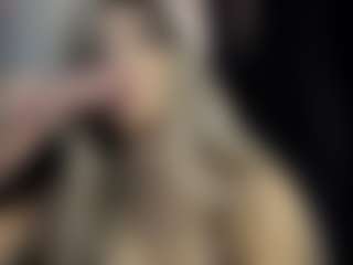 Live cam show with EvelynTaisia - Butt Plug on justonemore.cc