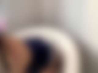 FrancineHudley's Live Sex Cam Show