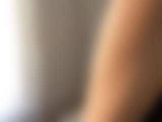 Live cam show with FrancineHudley - Brown Hair on liverealitysex.com