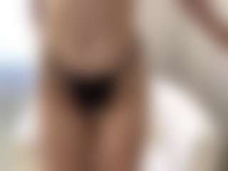 FrancineHudley's Live Sex Cam Show