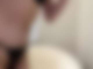 FrancineHudley's Live Sex Cam Show