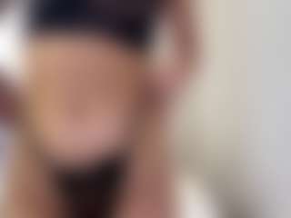 FrancineHudley's Live Sex Cam Show
