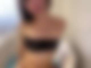 Live cam show with FrancineHudley - MILF on SpankPalCams
